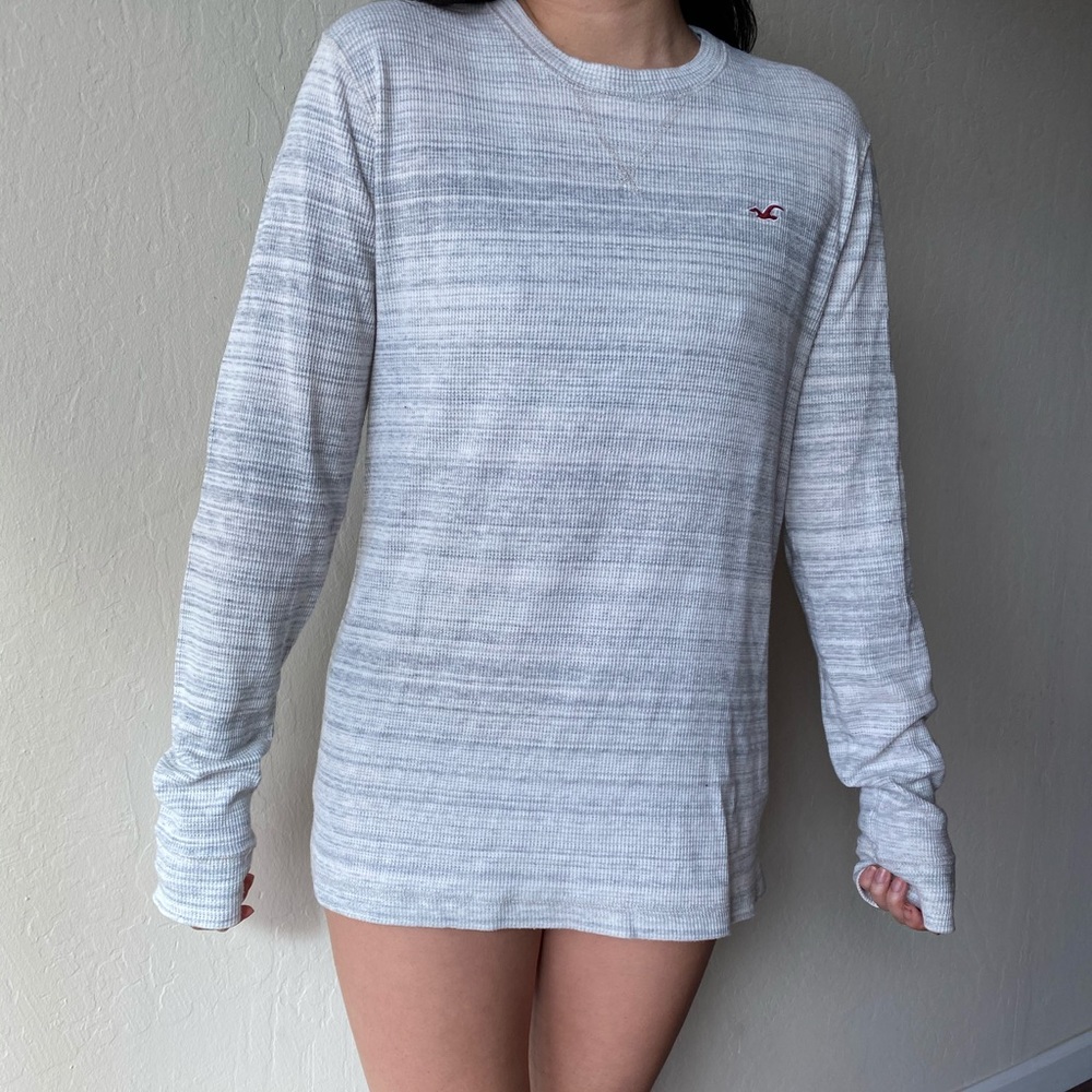 Hollister Light Grey Long Sleeve Sweater